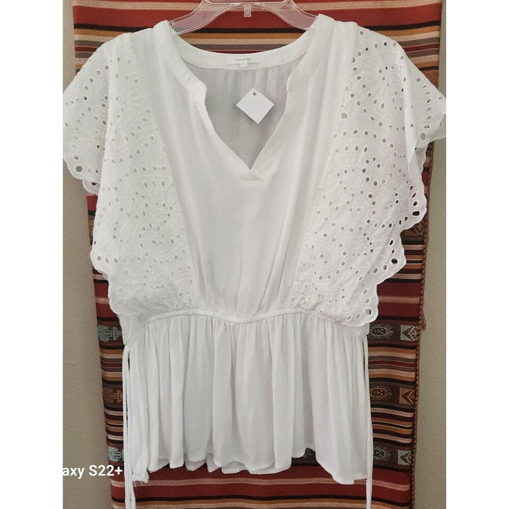 Maurices White Eyelet Lace Butterfly Sleeve Peplum Top Lrg Boho V-Neck Side Ties